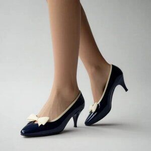 Palizzio Black Spanish Patent Leather Ivory Bow Minimalist Classic Pumps Heels 9